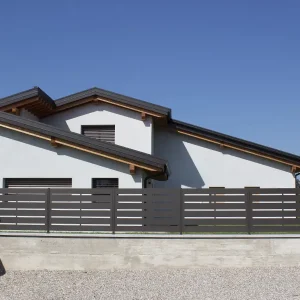 PANNELLO MODULARE PER RECINZIONE IN LAMIERA MODERNA