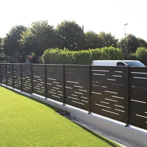 PANNELLO MODULARE PER RECINZIONE IN LAMIERA MODERNA